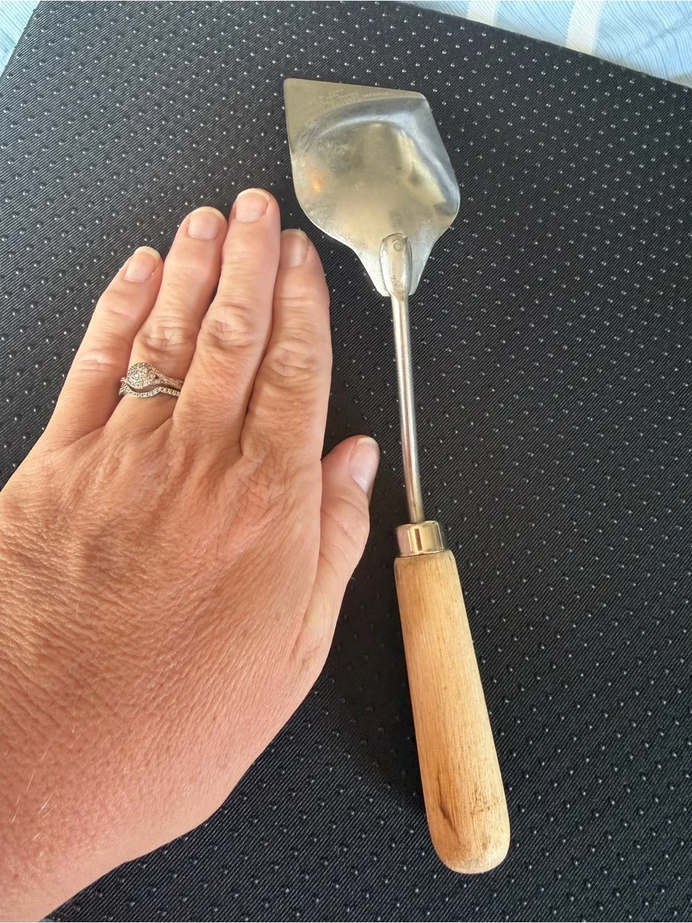 Vintage Keenspoon Lewis T Forias Stainless Steel Cheese Server Wood Handle USA